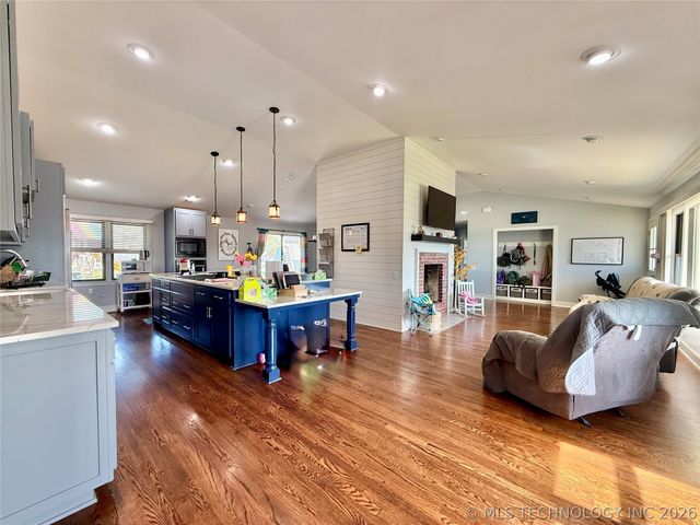 8605 S College Avenue, Tulsa, OK 74137