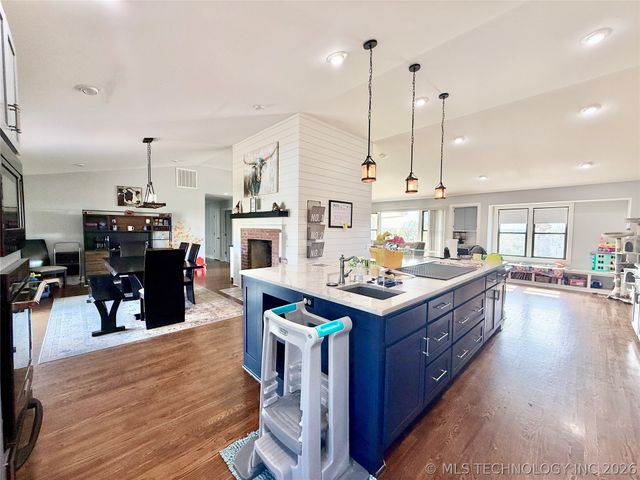 8605 S College Avenue, Tulsa, OK 74137