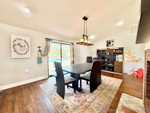 8605 S College Avenue, Tulsa, OK 74137