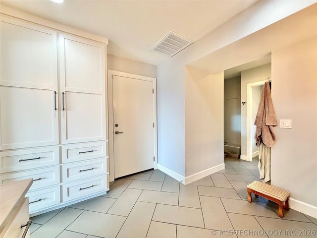 8605 S College Avenue, Tulsa, OK 74137