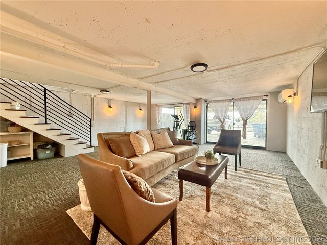 8605 S College Avenue, Tulsa, OK 74137