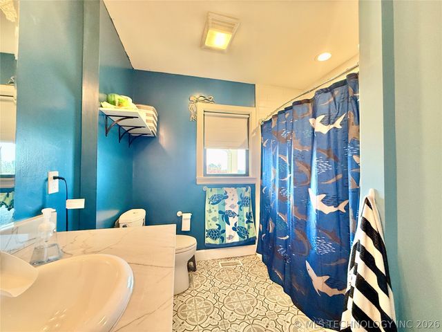 8605 S College Avenue, Tulsa, OK 74137