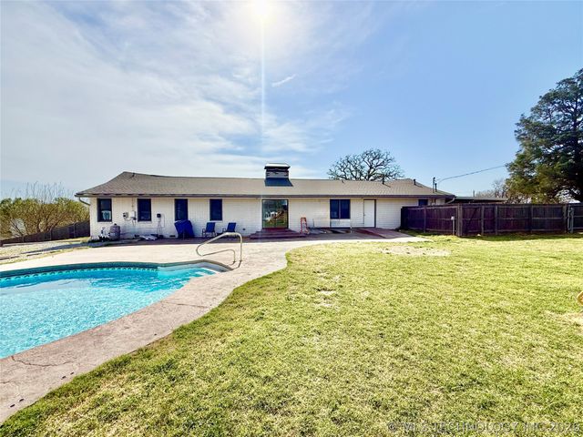 8605 S College Avenue, Tulsa, OK 74137