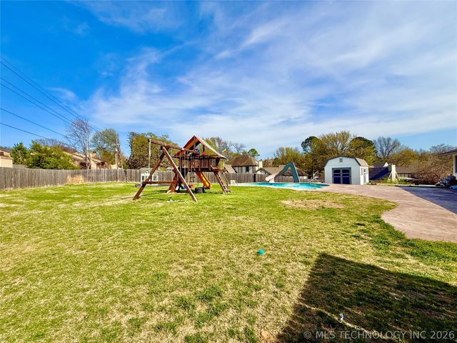 8605 S College Avenue, Tulsa, OK 74137