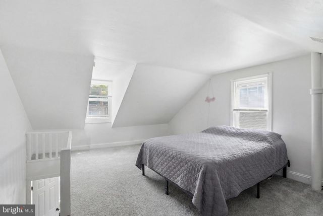 241 FAIRVIEW RD, Crum Lynne, PA 19022