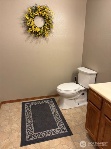 1108 Duryea, Raymond, WA 98577