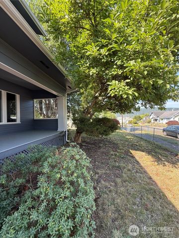 1108 Duryea, Raymond, WA 98577