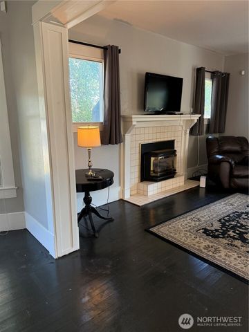 1108 Duryea, Raymond, WA 98577