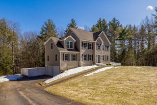 110 Tuck Drive, Fremont, NH 03044