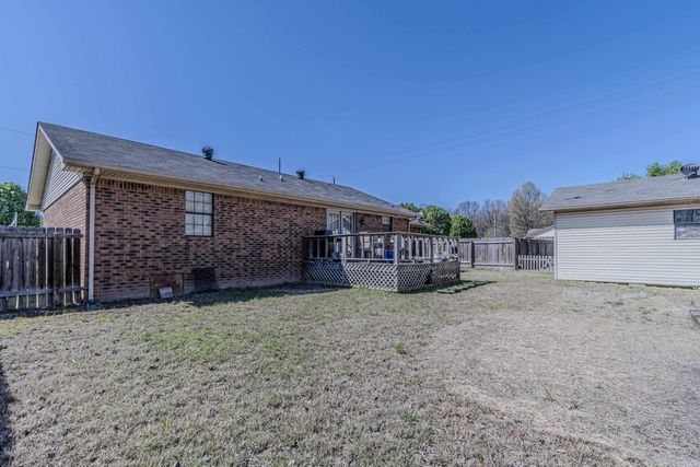 1307 Daniel Drive, Paragould, AR 72450