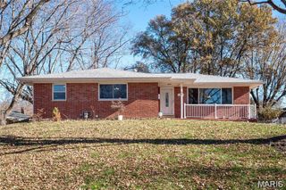 36 Berrywood Drive, Swansea, IL 62226