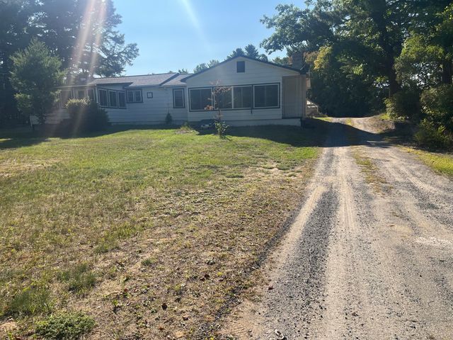 105 Grove Street, Keeseville, NY 12944