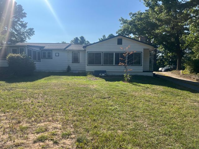 105 Grove Street, Keeseville, NY 12944