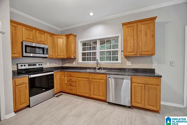 120 KENTWOOD DRIVE, Alabaster, AL 35007