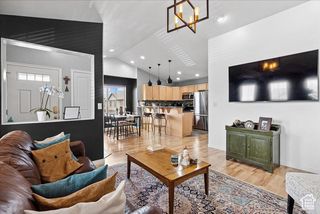 1049 W ALLINGTON DR, North Salt Lake, UT 84054