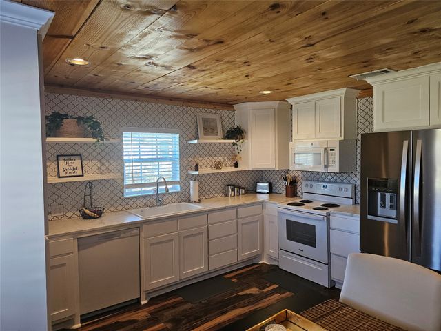 165 Elmwood Road, Whitney, TX 76692