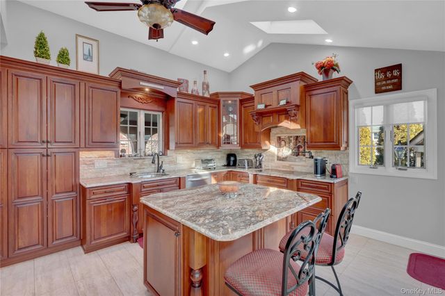 646 Kildare Crescent, Seaford, NY 11783