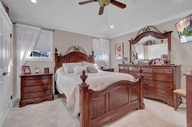 646 Kildare Crescent, Seaford, NY 11783