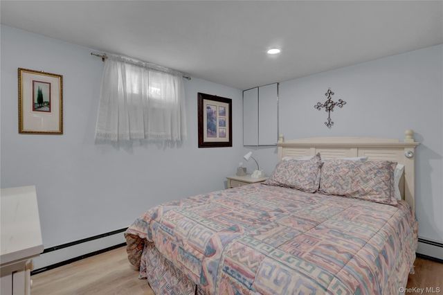 646 Kildare Crescent, Seaford, NY 11783