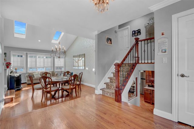 646 Kildare Crescent, Seaford, NY 11783