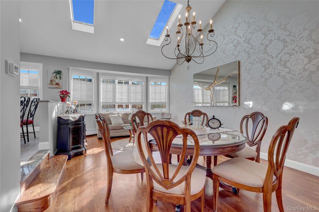 646 Kildare Crescent, Seaford, NY 11783