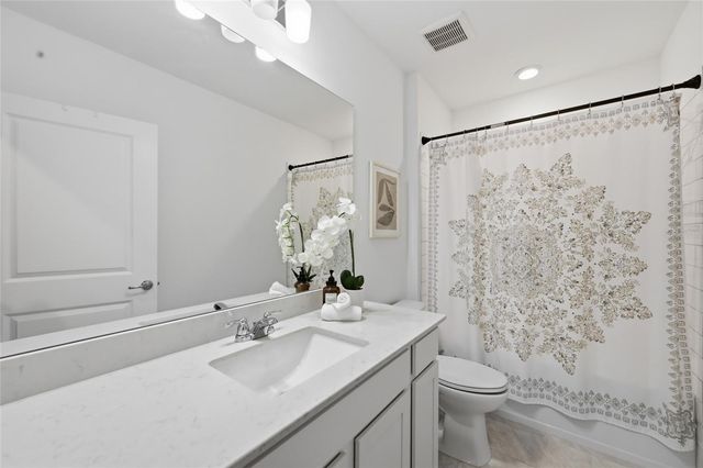 6516 SILVERSTAR DRIVE, Sarasota, FL 34240