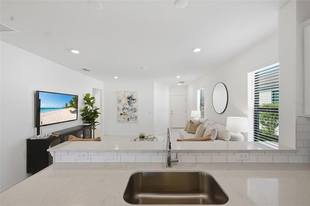 6516 SILVERSTAR DRIVE, Sarasota, FL 34240