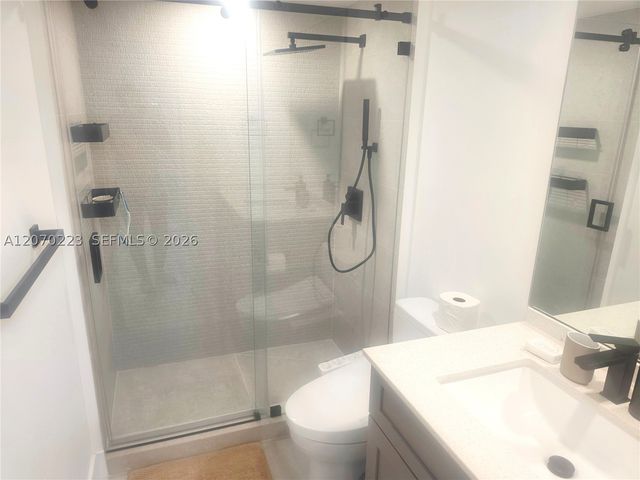 5151 Collins Ave 427, Miami Beach, FL 33140