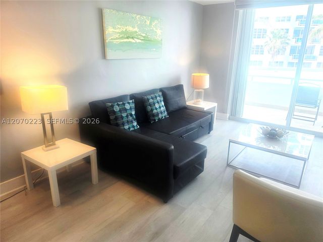5151 Collins Ave 427, Miami Beach, FL 33140