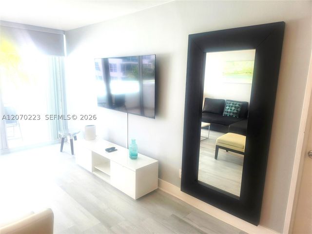 5151 Collins Ave 427, Miami Beach, FL 33140