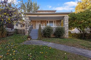 5214 Woodland Avenue, Kansas City, MO 64110