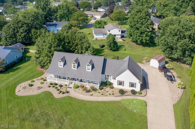 1067 Mohawk Trail SW, Hartville, OH 44632