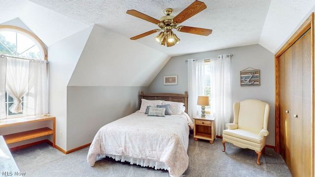 1067 Mohawk Trail SW, Hartville, OH 44632