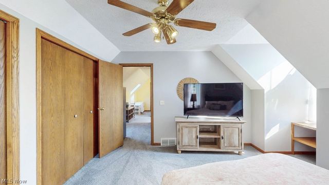 1067 Mohawk Trail SW, Hartville, OH 44632