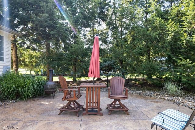 1067 Mohawk Trail SW, Hartville, OH 44632