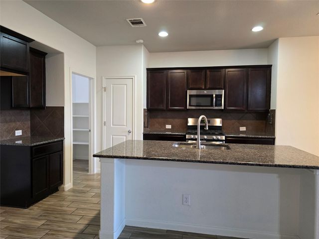 6717 Brindisi PL, Round Rock, TX 78665