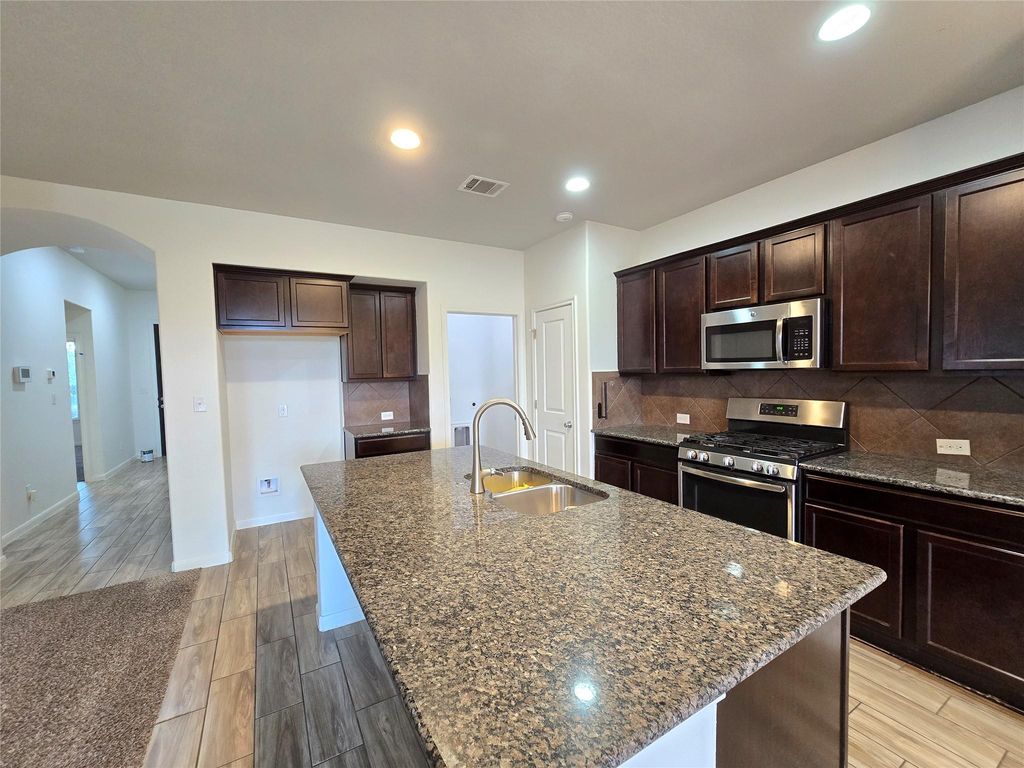 6717 Brindisi PL, Round Rock, TX 78665