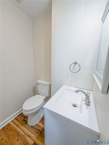 214 Carnation St, Richmond, VA 23225
