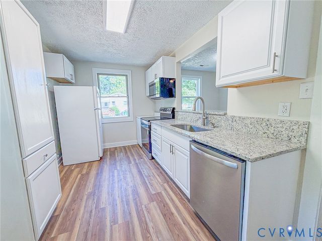214 Carnation St, Richmond, VA 23225