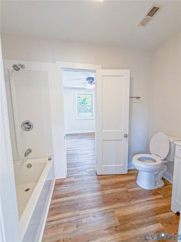 214 Carnation St, Richmond, VA 23225