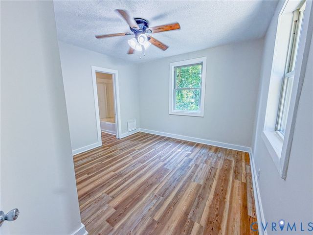 214 Carnation St, Richmond, VA 23225