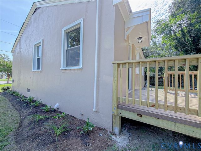 214 Carnation St, Richmond, VA 23225