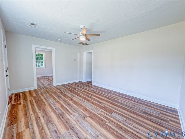 214 Carnation St, Richmond, VA 23225