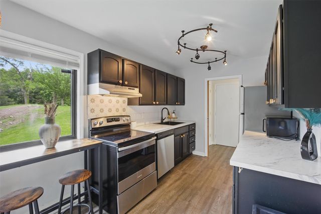 10 Millholland Drive N, Fishkill, NY 12524