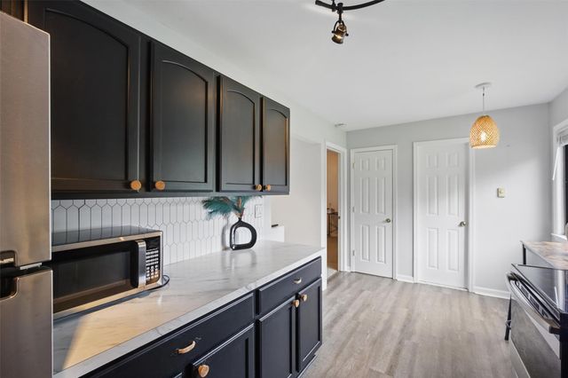 10 Millholland Drive N, Fishkill, NY 12524