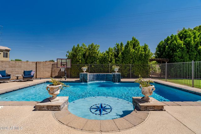 1921 E HEATHER Avenue, Gilbert, AZ 85234
