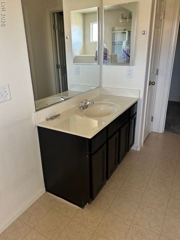 7514 Dobroyd Drive, Las Vegas, NV 80179