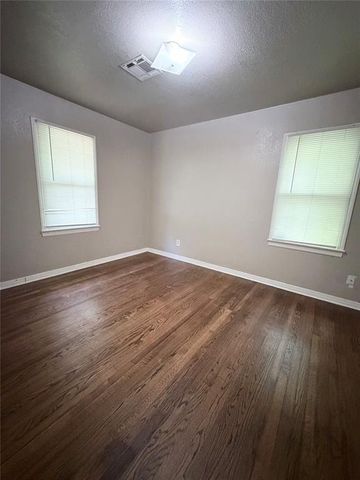 3104 N Holman Court, Midwest City, OK 73110
