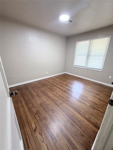3104 N Holman Court, Midwest City, OK 73110