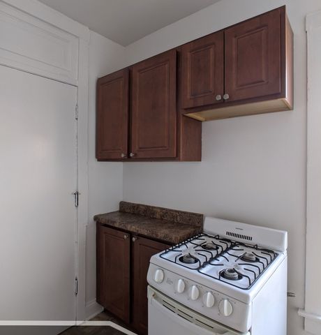 2651 N Spaulding Avenue 2E, Chicago, IL 60647
